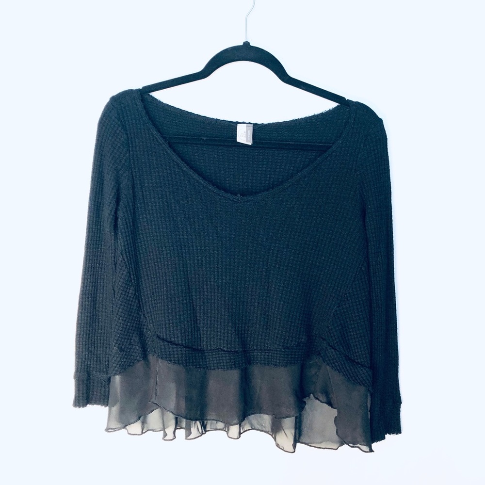 Paper Crane• Anthropologie Black Thermal